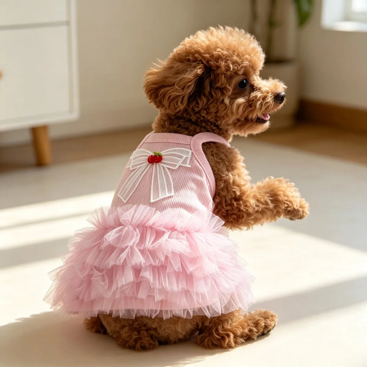 1 pet sleeveless printed dress, suitable for indoor and outdoor use, lightweight, breathable and elastic cat and dog clothing