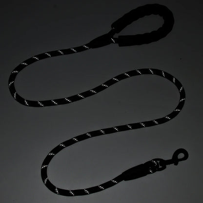 1.5m Reflective Dog Leash Nylon Anti-Pull Padded Handle Tear-Resistant Rope Medium Large Dog Leash Training Heavy-Duty Walking